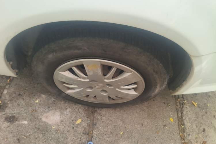 Used Soueast V3 Lingyue 2013 Revised Version 1.5L Manual – Affordable Edition Right Front Wheel Hub