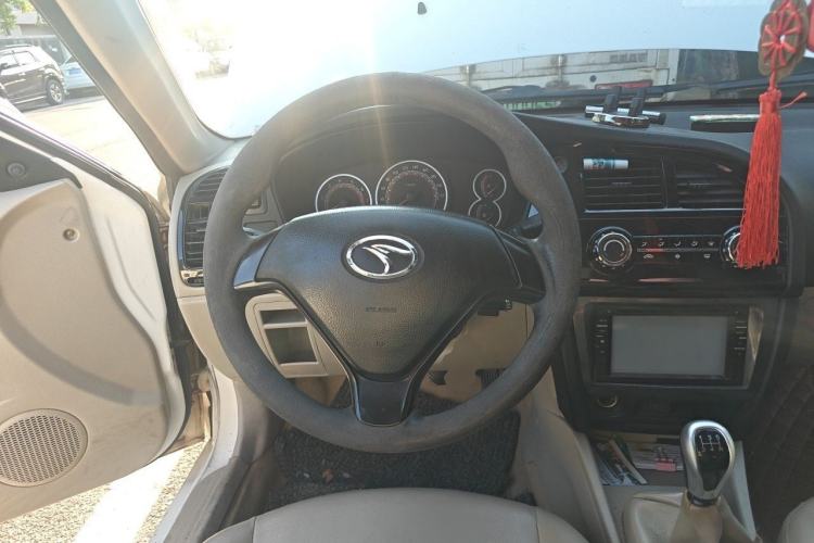 Used Soueast V3 Lingyue 2013 Revised Version 1.5L Manual – Affordable Edition Steering Wheel