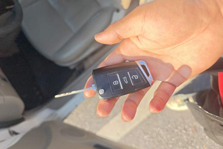 Used Soueast V3 Lingyue 2013 Revised Version 1.5L Manual – Affordable Edition Vehicle Key