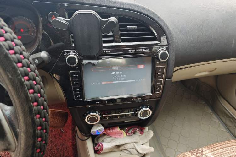 Used Soueast V3 Lingyue 2014 1.5L Manual Entry-Level Version Audio And AC Panel