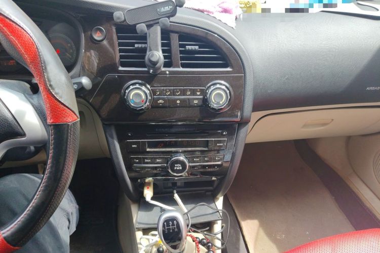 Used Soueast V3 Lingyue 2014 1.5L Manual Luxury Edition Audio And AC Panel