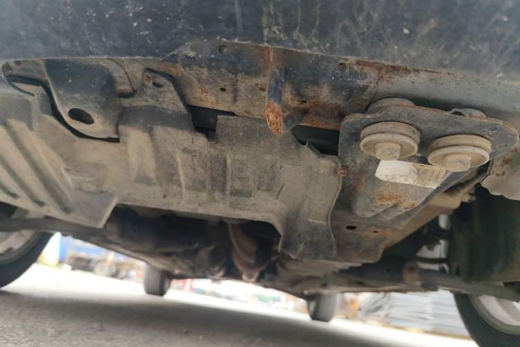 Used Soueast V3 Lingyue 2014 1.5L Manual Entry-Level Version Chassis Front
