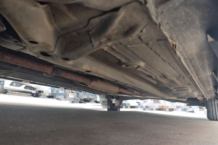 Used Soueast V3 Lingyue 2014 1.5L Manual Entry-Level Version Chassis Front Left