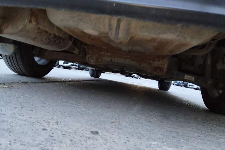 Used Soueast V3 Lingyue 2014 1.5L Manual Smart Edition Chassis Rear