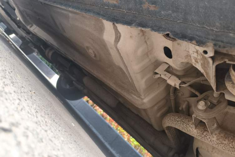 Used Soueast V3 Lingyue 2014 1.5L Manual Entry-Level Version Chassis Rear Left
