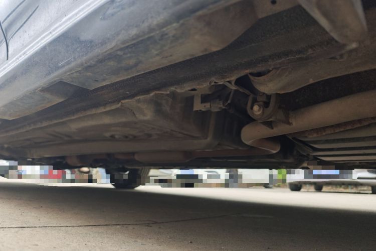 Used Soueast V3 Lingyue 2014 1.5L Manual Entry-Level Version Chassis Rear Left