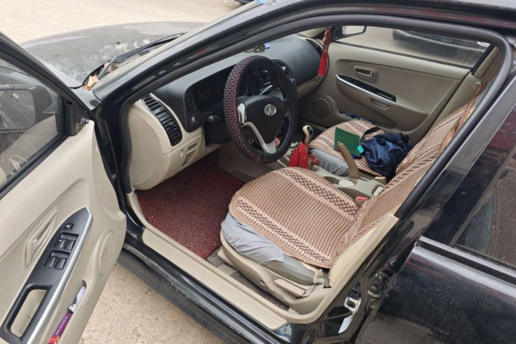 Used Soueast V3 Lingyue 2014 1.5L Manual Entry-Level Version Driver Seat