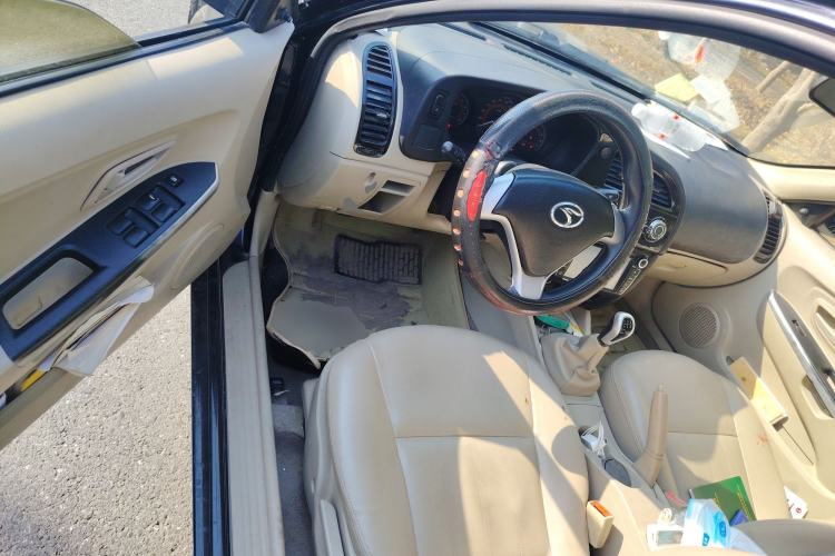 Used Soueast V3 Lingyue 2014 1.5L Manual Entry-Level Version Driver Seat