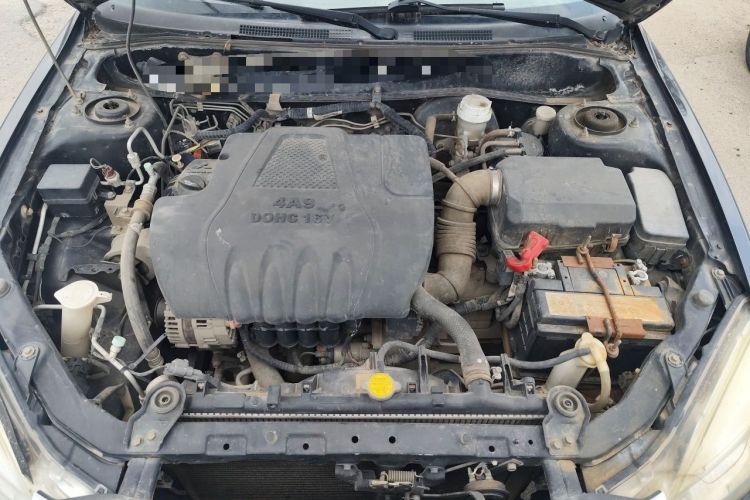 Used Soueast V3 Lingyue 2014 1.5L Manual Entry-Level Version Engine Bay