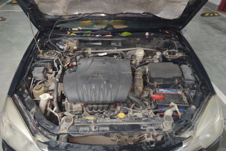Used Soueast V3 Lingyue 2014 1.5L Manual Entry-Level Version Engine Bay