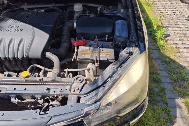 Used Soueast V3 Lingyue 2014 1.5L Manual Style Value Edition Engine Bay Left