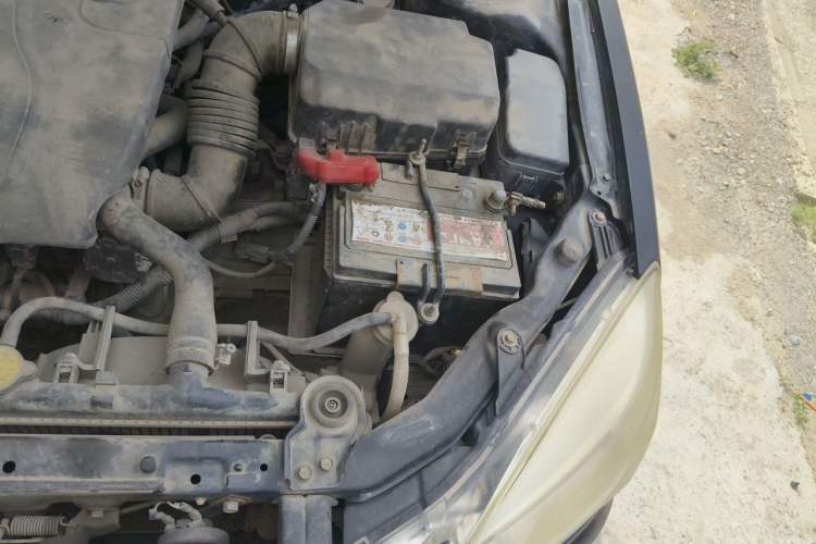 Used Soueast V3 Lingyue 2014 1.5L Manual Smart Edition Engine Bay Left