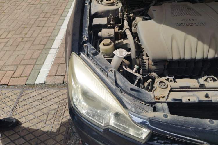 Used Soueast V3 Lingyue 2014 1.5L Manual Luxury Edition Engine Bay Right