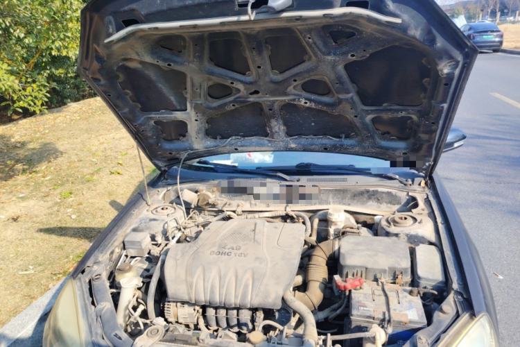 Used Soueast V3 Lingyue 2014 1.5L Manual Entry-Level Version Engine Bay