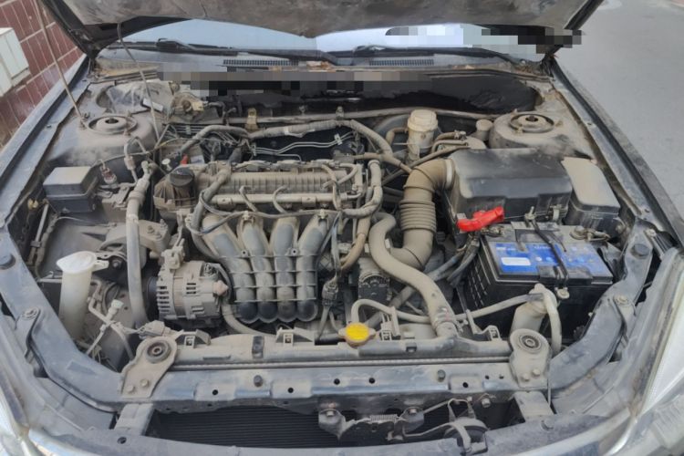 Used Soueast V3 Lingyue 2014 1.5L Manual Entry-Level Version Engine Bay