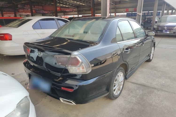 Used Soueast V3 Lingyue 2014 1.5L Manual Smart Edition Exterior 5