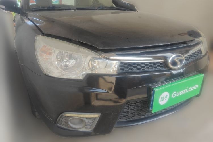 Used Soueast V3 Lingyue 2014 1.5L Manual Entry-Level Version Front Right 45 Deg