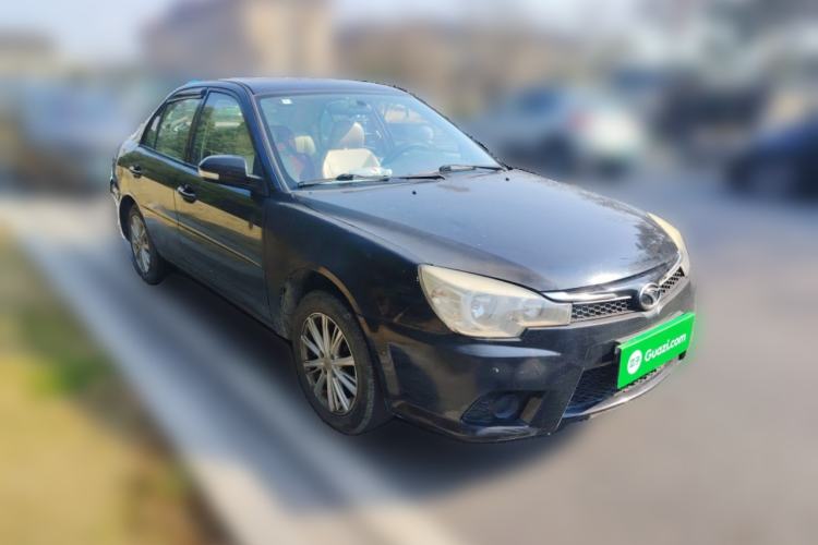 Used Soueast V3 Lingyue 2014 1.5L Manual Entry-Level Version Front Right 45 Deg