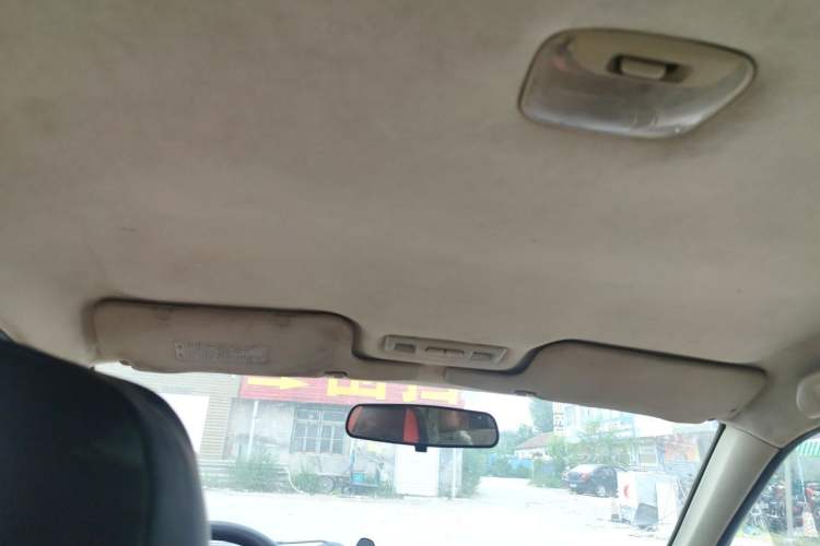 Used Soueast V3 Lingyue 2014 1.5L Manual Entry-Level Version Headliner