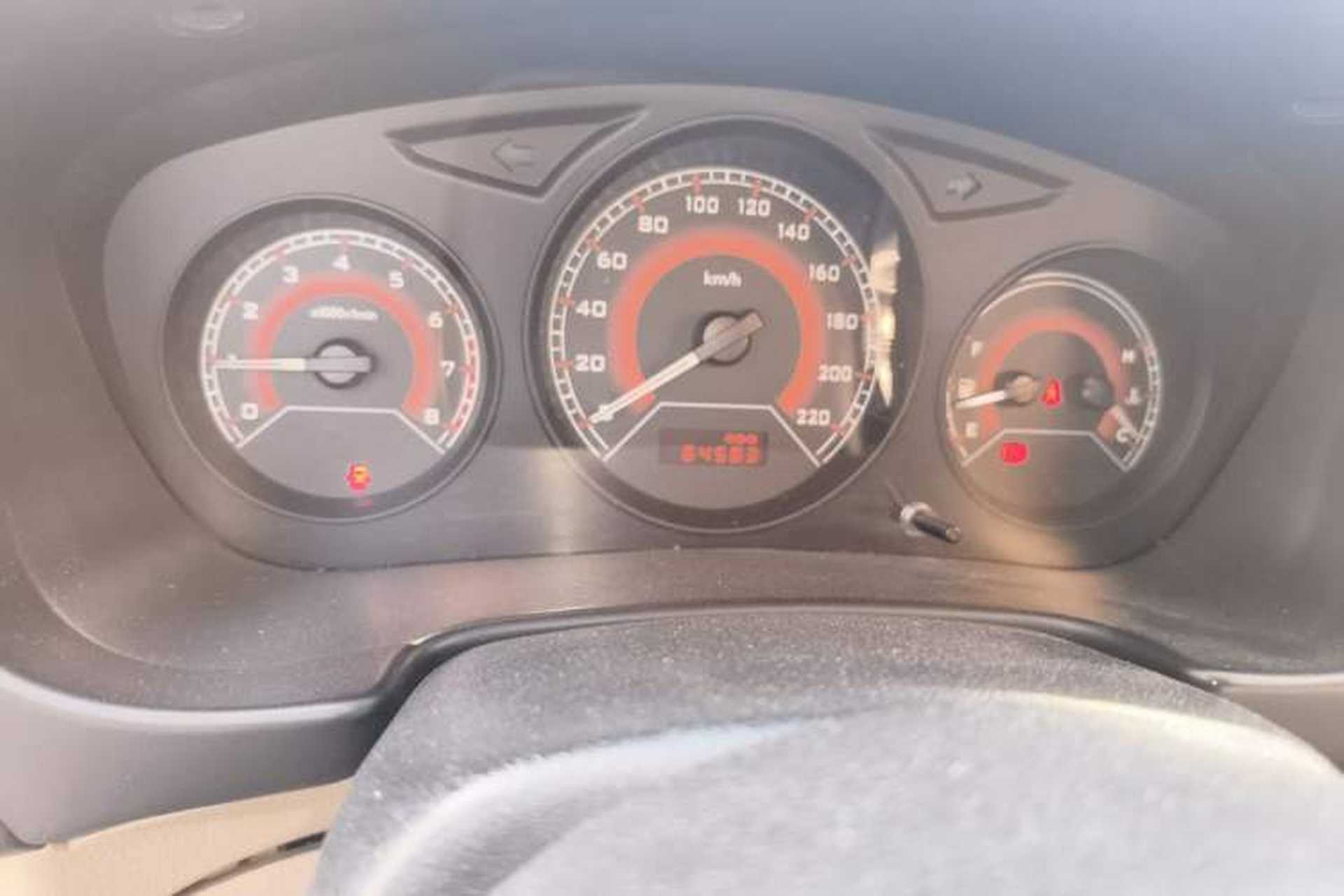 Used Soueast V3 Lingyue 2014 1.5L Manual Entry-Level Version Instrument Cluster