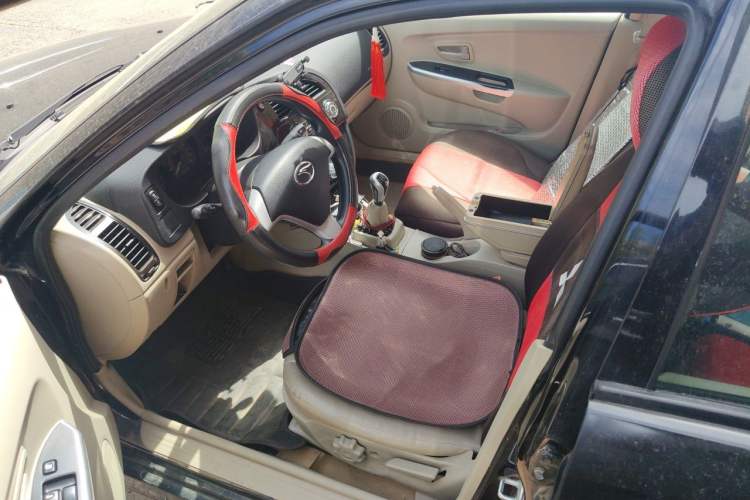 Used Soueast V3 Lingyue 2014 1.5L Manual Luxury Edition Left Front Seat