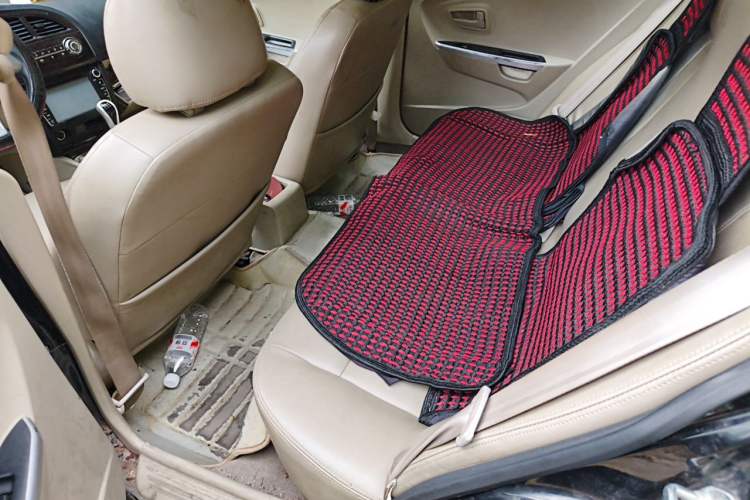 Used Soueast V3 Lingyue 2014 1.5L Manual Entry-Level Version Left Rear Seat