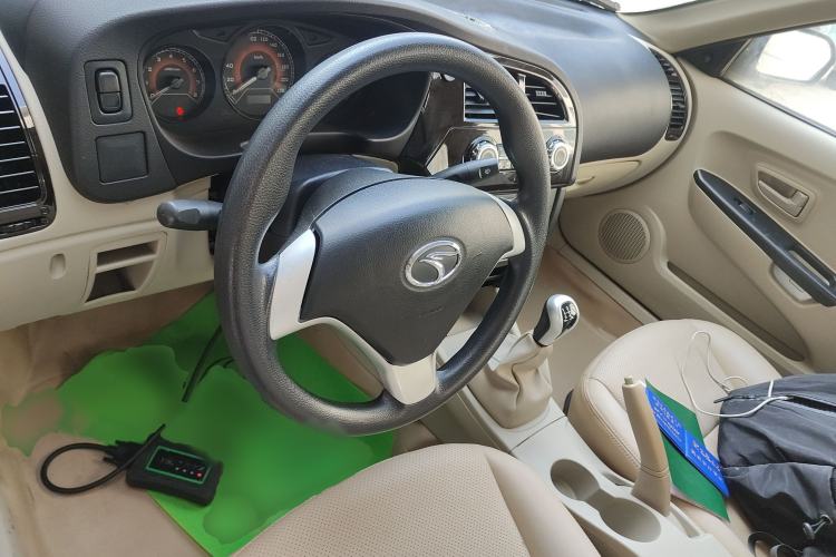 Used Soueast V3 Lingyue 2014 1.5L Manual Smart Edition Steering Wheel