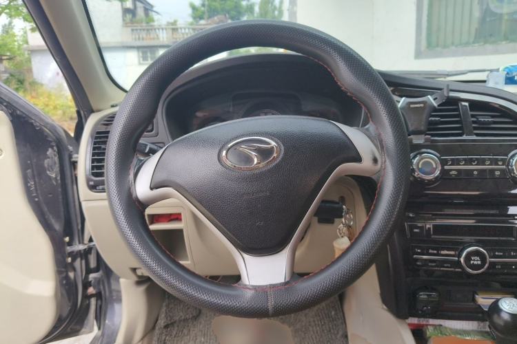 Used Soueast V3 Lingyue 2014 1.5L Manual Smart Edition Steering Wheel