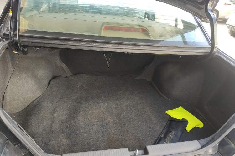 Used Soueast V3 Lingyue 2014 1.5L Manual Smart Edition Trunk