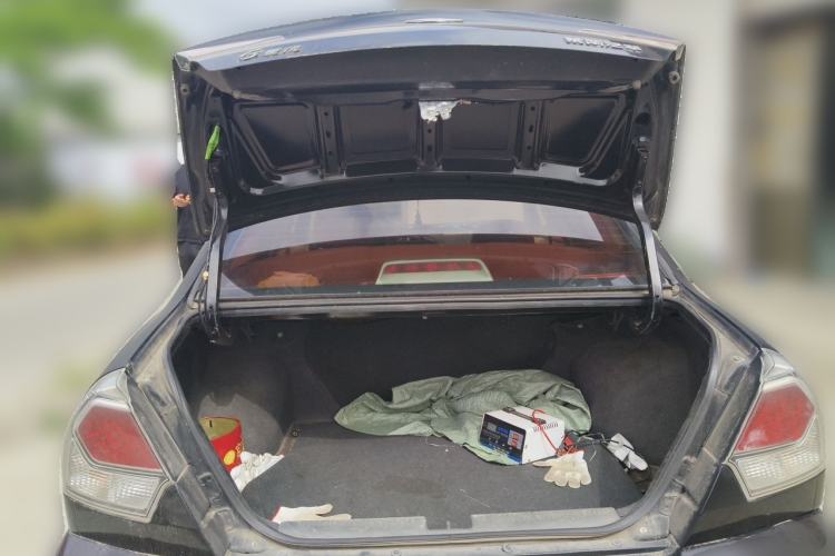 Used Soueast V3 Lingyue 2014 1.5L Manual Smart Edition Trunk