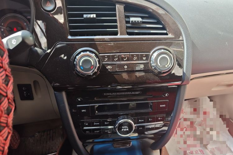 Used Soueast V3 Lingyue 2014 1.5L Manual Entry-Level Version Audio And AC Panel