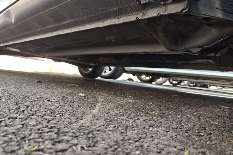 Used Soueast V3 Lingyue 2014 1.5L Manual Entry-Level Version Chassis Front Right