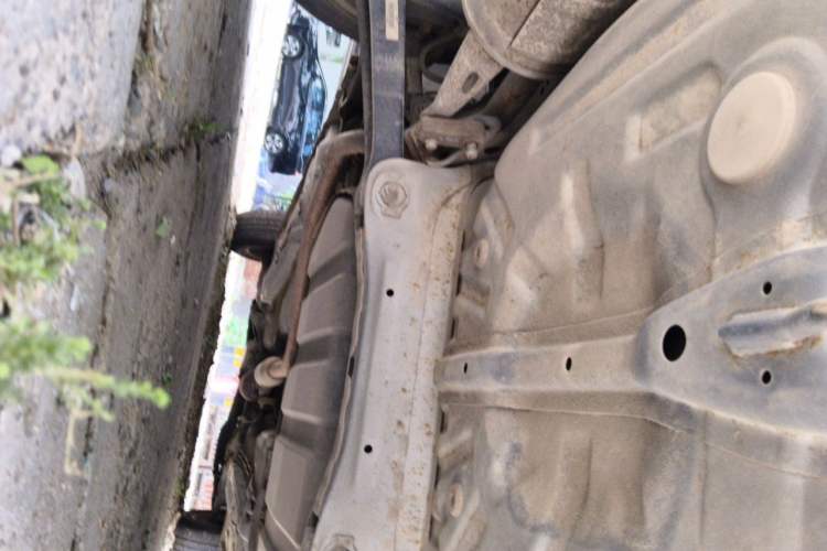 Used Soueast V3 Lingyue 2014 1.5L Manual Entry-Level Version Chassis Rear