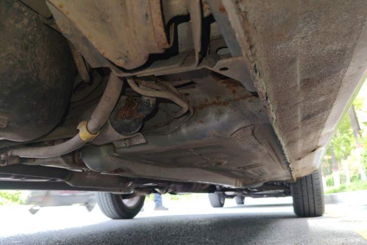 Used Soueast V3 Lingyue 2014 1.5L Manual Happiness Edition Chassis Rear Right