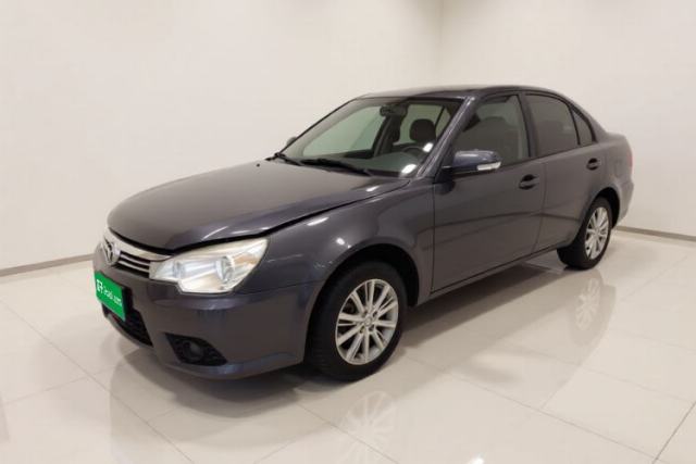 Soueast V3 Lingyue 2014 1.5L Manual Smart Edition usata
