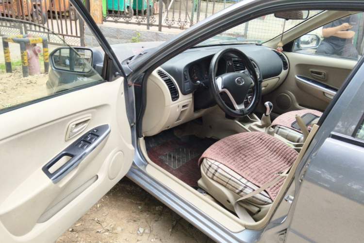 Used Soueast V3 Lingyue 2014 1.5L Manual Entry-Level Version Driver Seat
