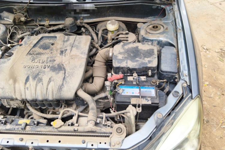 Used Soueast V3 Lingyue 2014 1.5L Manual Entry-Level Version Engine Bay Left