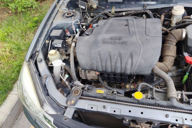 Used Soueast V3 Lingyue 2014 1.5L Manual Happiness Edition Engine Bay Right