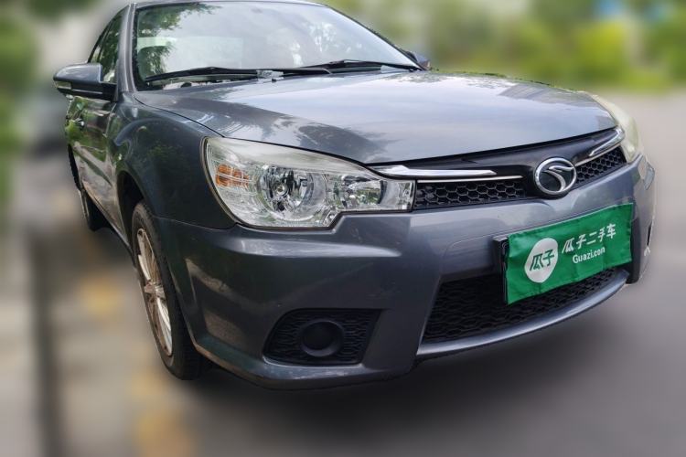 Used Soueast V3 Lingyue 2014 1.5L Manual Happiness Edition Front Right 45 Deg