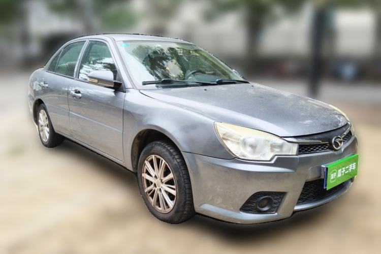 Used Soueast V3 Lingyue 2014 1.5L Manual Entry-Level Version Front Right 45 Deg
