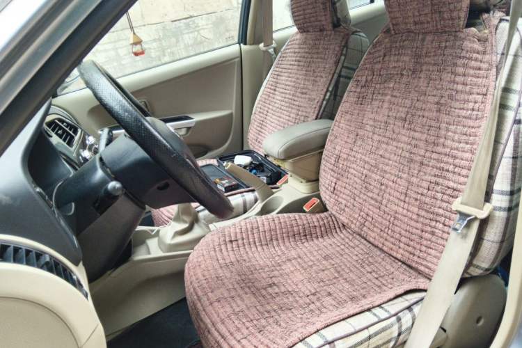 Used Soueast V3 Lingyue 2014 1.5L Manual Entry-Level Version Left Front Seat