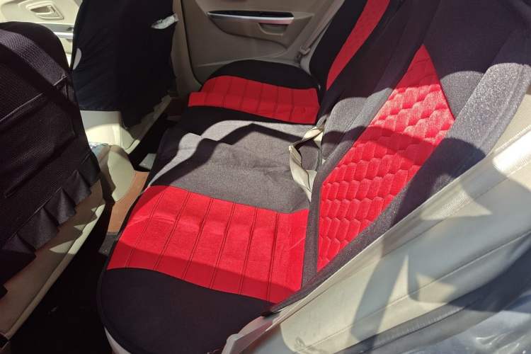 Used Soueast V3 Lingyue 2014 1.5L Manual Entry-Level Version Left Rear Seat