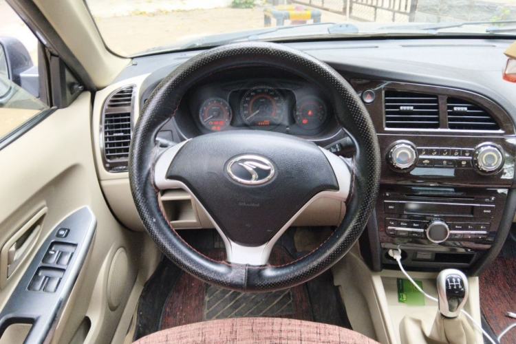 Used Soueast V3 Lingyue 2014 1.5L Manual Entry-Level Version Steering Wheel