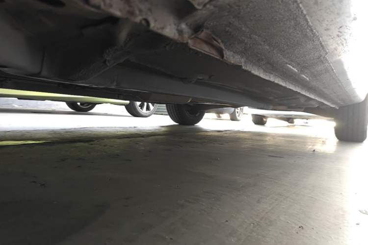Used Soueast V3 Lingyue 2014 1.5L Manual Entry-Level Version Chassis Front Left