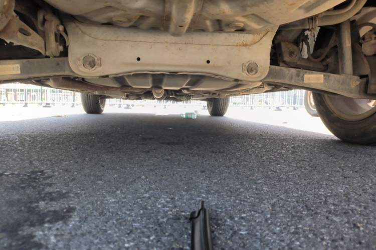 Used Soueast V3 Lingyue 2014 1.5L Manual Entry-Level Version Chassis Rear