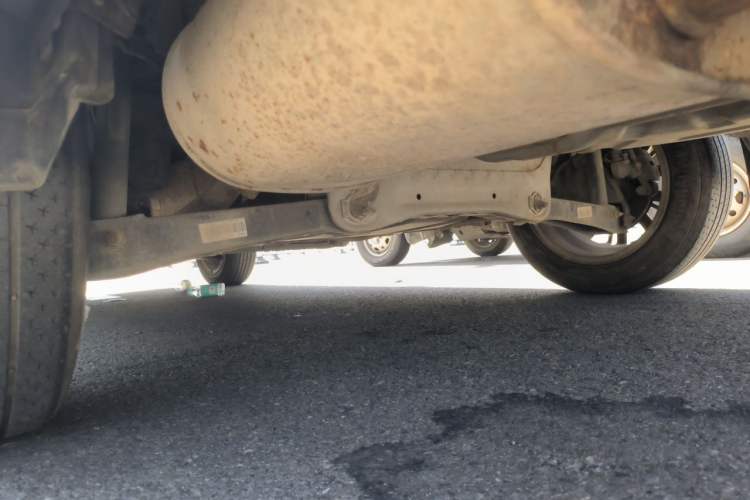 Used Soueast V3 Lingyue 2014 1.5L Manual Entry-Level Version Chassis Rear Left