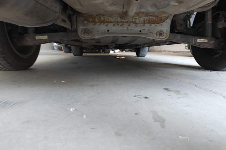 Used Soueast V3 Lingyue 2014 1.5L Manual Entry-Level Version Chassis Rear