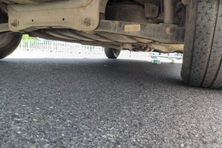 Used Soueast V3 Lingyue 2014 1.5L Manual Entry-Level Version Chassis Rear Right