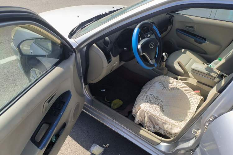 Used Soueast V3 Lingyue 2014 1.5L Manual Entry-Level Version Driver Seat