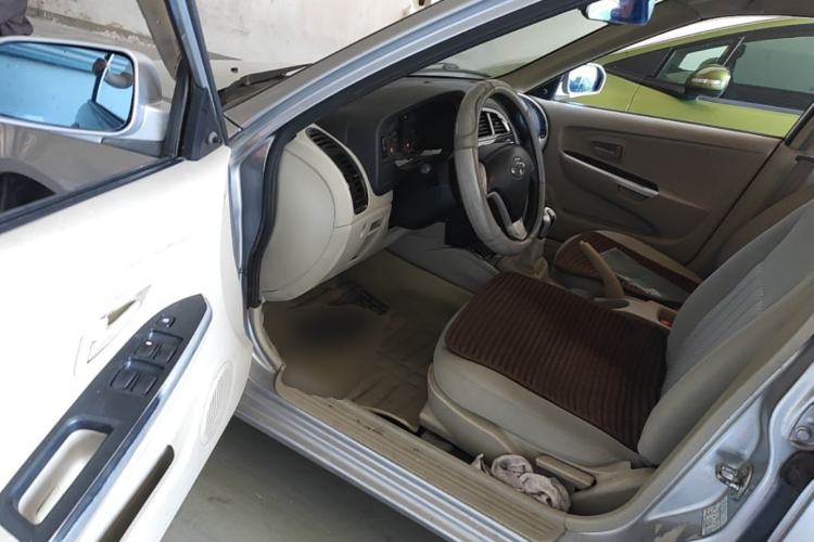 Used Soueast V3 Lingyue 2014 1.5L Manual Entry-Level Version Driver Seat
